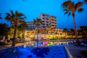  Aquamare Beach Hotel & Spa  Пафос